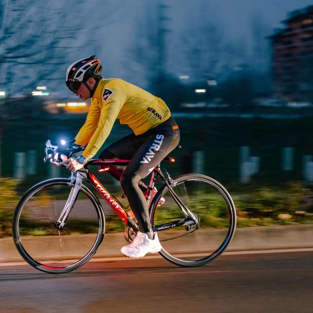 Luci Led per Bici e Monopattino Migliore Sicurezza Prezzo : Luce Anteriore e Luce di Posizione per il corpo centrale bici.